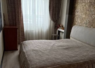 Сдаю 2-ком. квартиру, 80 м2, Набережные Челны, 21-й микрорайон, 33