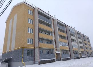 2-ком. квартира на продажу, 65 м2, Канаш, улица Ильича, 7Б