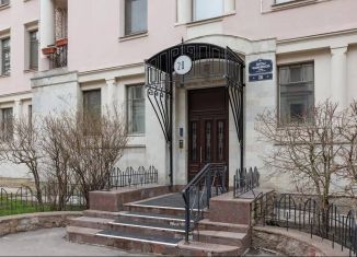 Продается 2-комнатная квартира, 87 м2, Санкт-Петербург, улица Лизы Чайкиной, 20, муниципальный округ Введенский