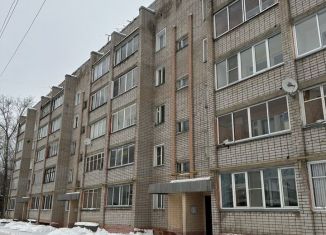 Продаю 2-ком. квартиру, 50.1 м2, Киров, Первомайский район, Рабочая улица, 9