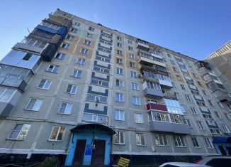 Продаю 2-комнатную квартиру, 42 м2, Новокузнецк, улица 13-й Микрорайон, 18