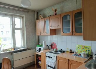 Продам 3-ком. квартиру, 68 м2, Красноярск, улица Весны, 7А