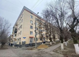 Продам 2-ком. квартиру, 56 м2, Волгоград, проспект имени В.И. Ленина, 40