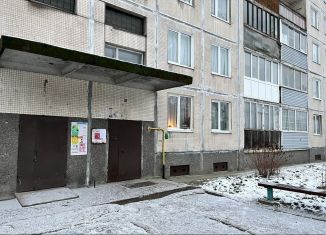 Продам 2-ком. квартиру, 46 м2, Ленинградская область, Спортивная улица, 4