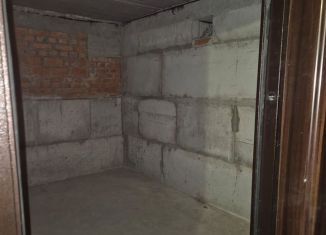 Продаю гараж, 10 м2, Калининград, Ленинградский район, улица Аксакова, 101