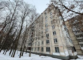 Продам квартиру студию, 13 м2, Москва, улица 50 лет Октября, 23, ЗАО